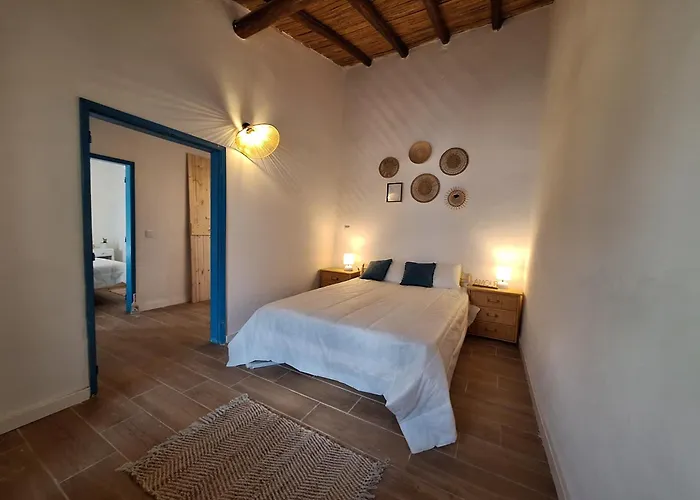 Typical House In Algarve 5m From Дом отдыха Поршеш