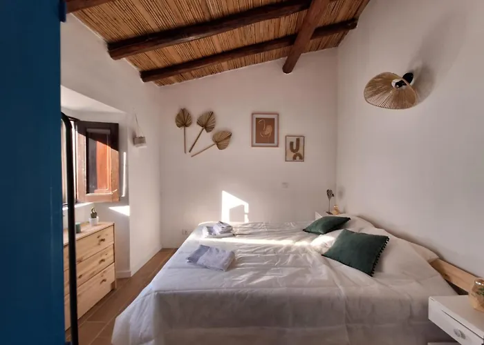 Typical House In Algarve 5m From Поршеш
